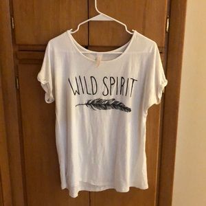 Women large graphic tee